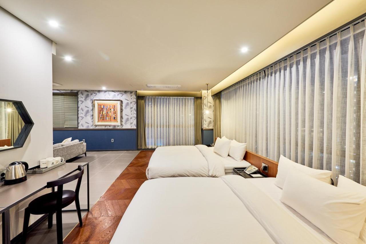 Brown Dot Hotel Songjung Busan Exterior photo