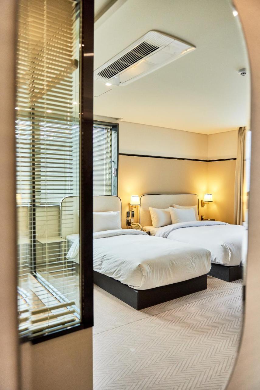 Brown Dot Hotel Songjung Busan Exterior photo