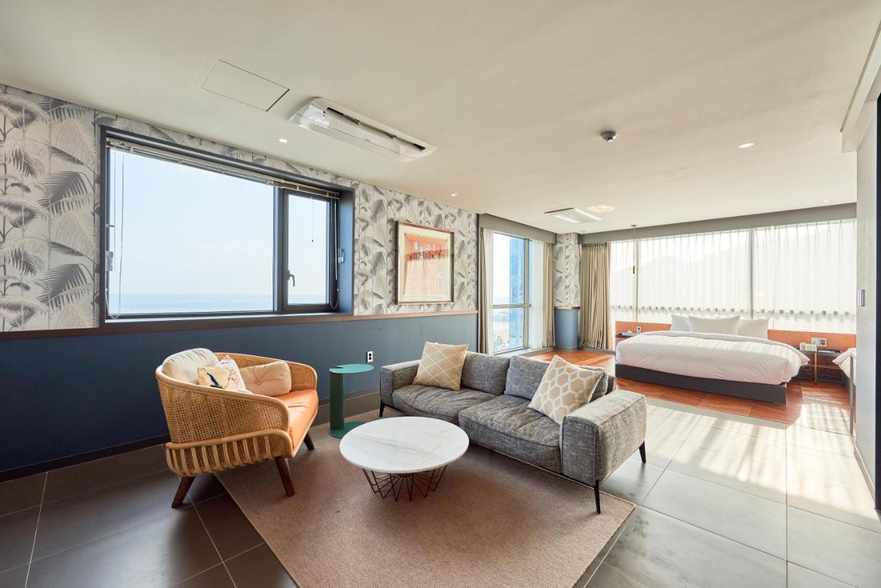 Brown Dot Hotel Songjung Busan Exterior photo